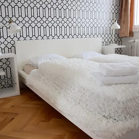 Classical House In Prague 6-2